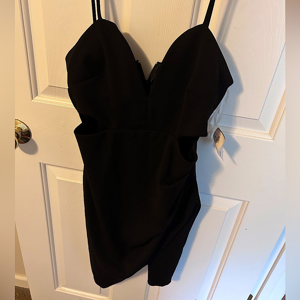Windsor black mini dress *NWT in size Large